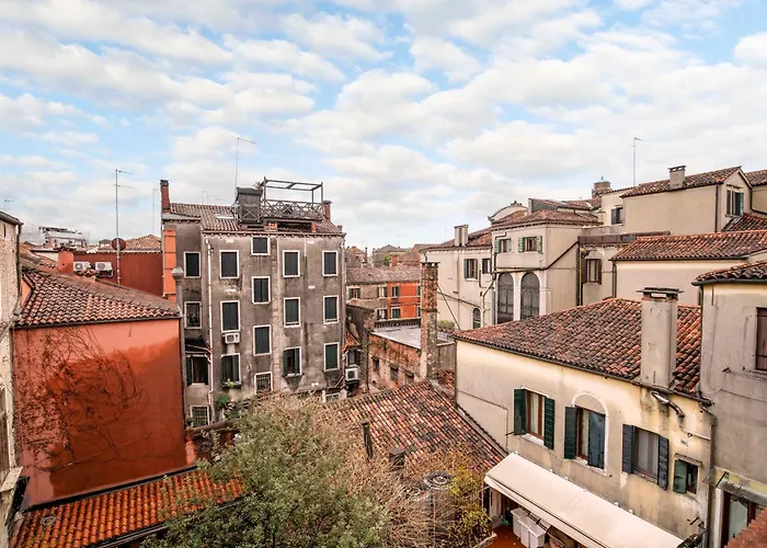 Ecco Suites San Leonardo